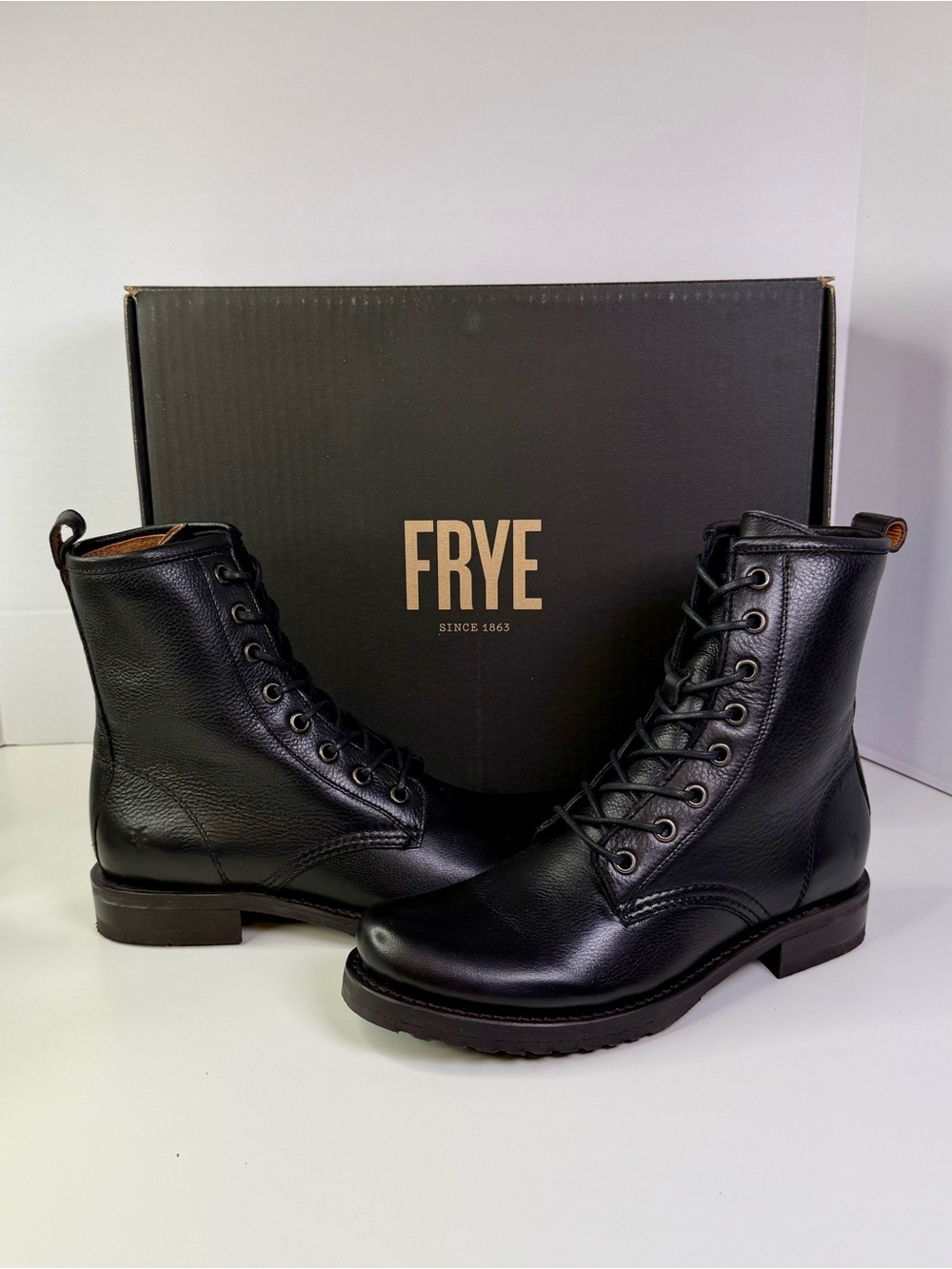 FRYE Veronica Combat Boot Black Leather Lace Up Ankle Boots Women's Size 7B NIB